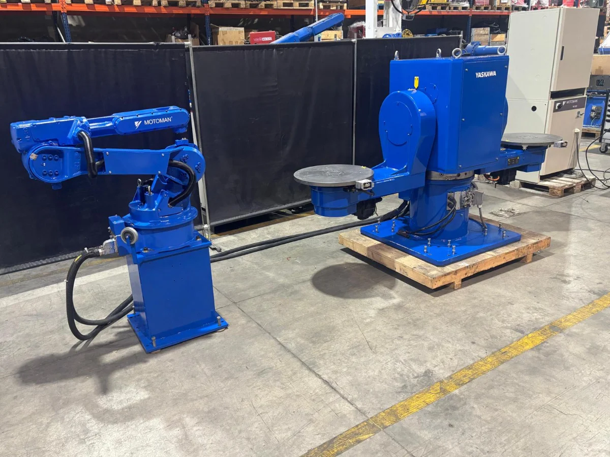 Célula de soldadura Yaskawa Motoman con dos posicionadores, prueba en carga en EUROBOTS Bilbao